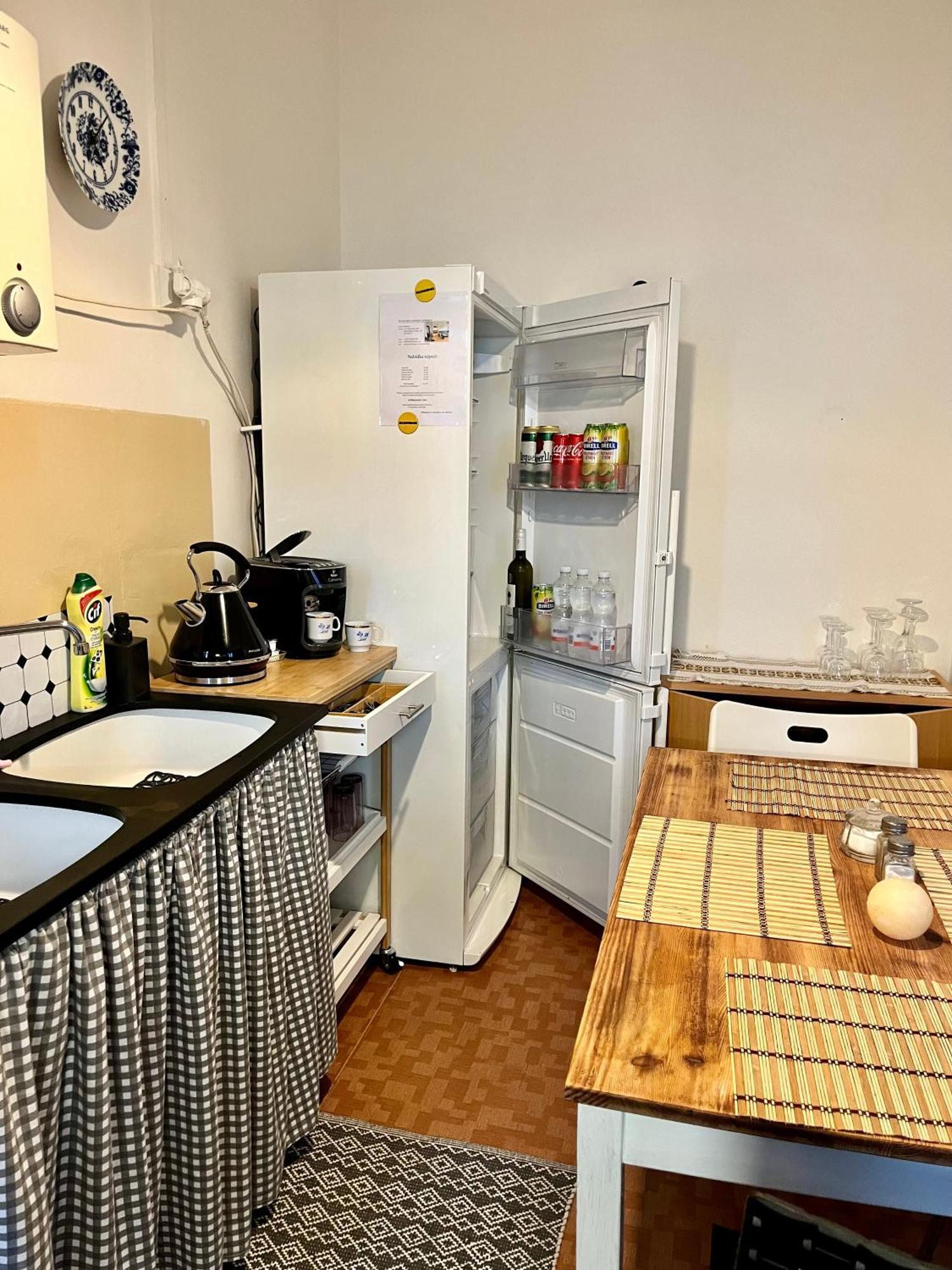 Slunny Byt S Krasnym Vyhledem Apartment Nové Město nad Metují Bagian luar foto