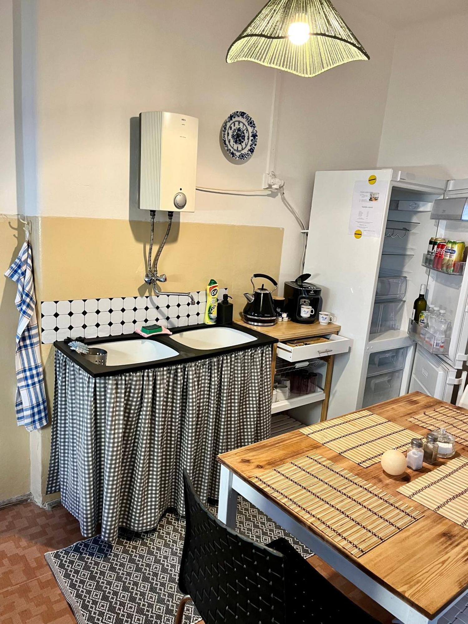 Slunny Byt S Krasnym Vyhledem Apartment Nové Město nad Metují Bagian luar foto