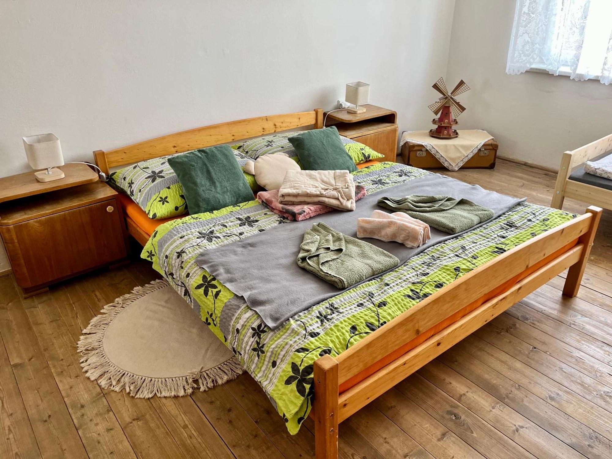 Slunny Byt S Krasnym Vyhledem Apartment Nové Město nad Metují Bagian luar foto